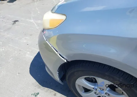 2011 Toyota Sienna Le V6 from USA, damaged, VIN 5TDKK3DC6BS175975